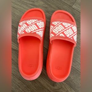 UGG slides, women’s size 5, coral and white.